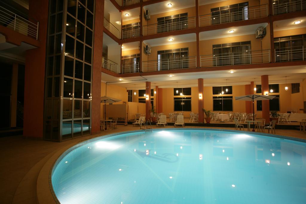 Hotel Triangle Kampala Eksteriør billede