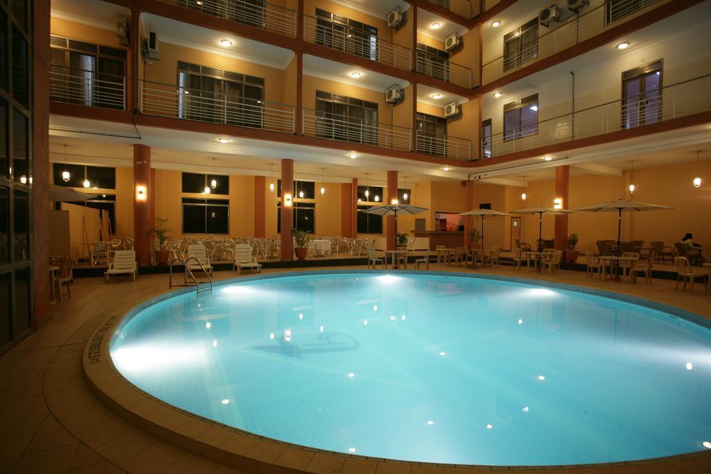Hotel Triangle Kampala Eksteriør billede
