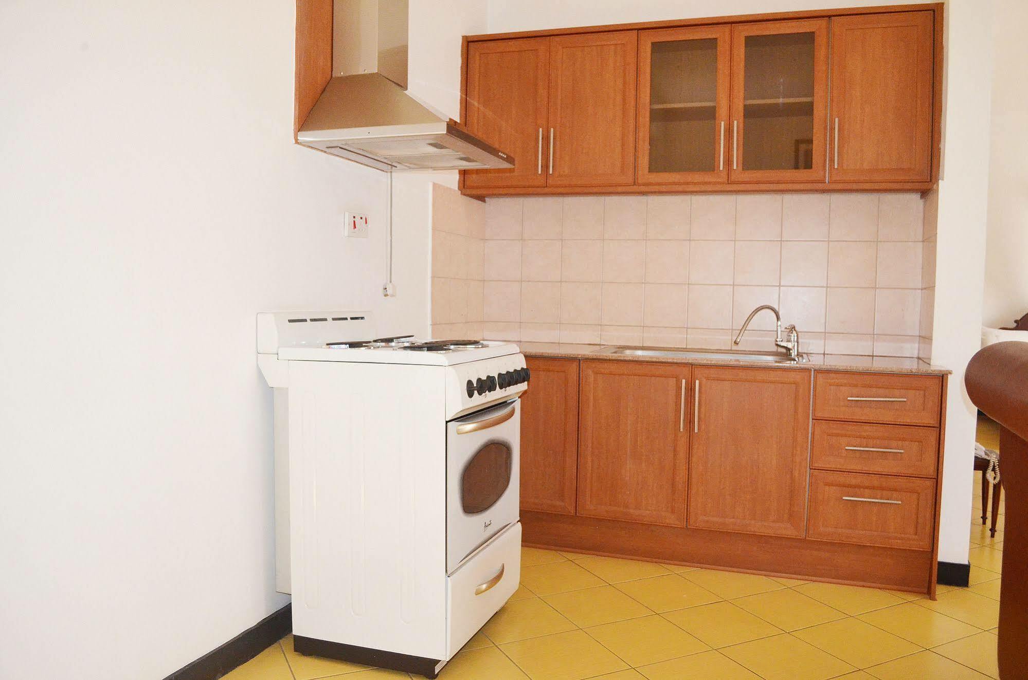 Hotel Triangle Kampala Eksteriør billede