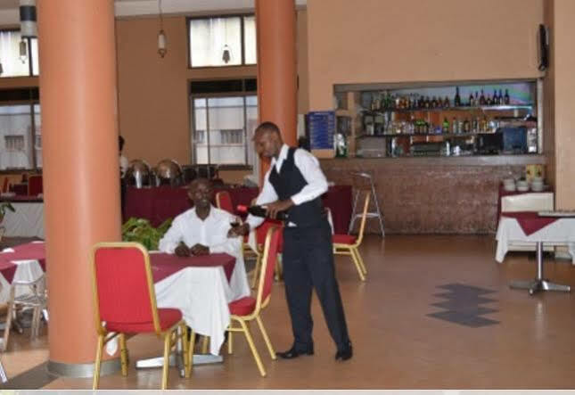 Hotel Triangle Kampala Eksteriør billede